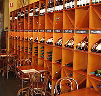 Lina's Bistro A Vin - Pubs Adelaide