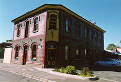 Earl Of Leicester Hotel - Pubs Adelaide 0