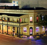 Crown  Anchor Hotel - Pubs Adelaide