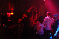 The Lounge - Pubs Adelaide 1