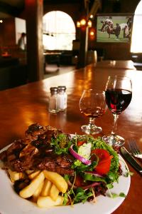 Brewhouse Brewery Sports Bar And Grill - Pubs Adelaide 2