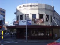 MJ Finnegans Irish Pub - Pubs Adelaide 2