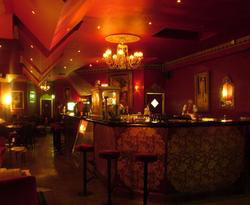 Polly Bar - Pubs Adelaide 7