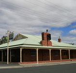 Huntington Tavern - Pubs Adelaide
