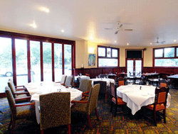 Albion Hotel Port Melbourne - Pubs Adelaide 3