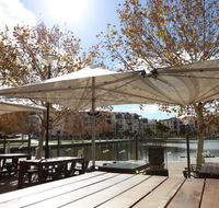 The Royal On The Waterfront - Pubs Adelaide