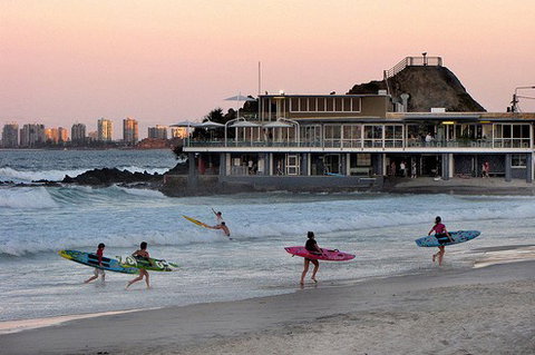 Currumbin Beach Vikings Surf Club - Pubs Adelaide 1