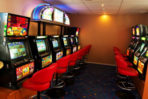 Currumbin Beach Vikings Surf Club - Pubs Adelaide 3