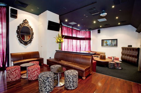 Kremlin Bar - Pubs Adelaide 1