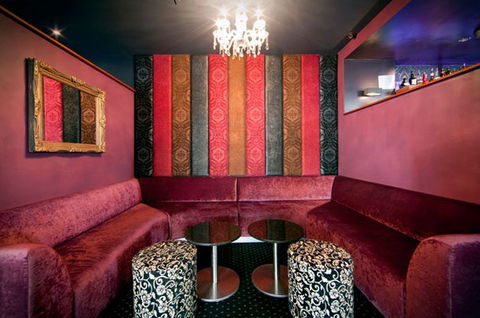 Kremlin Bar - Pubs Adelaide 3