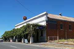 Red Hill Hotel - Pubs Adelaide 0