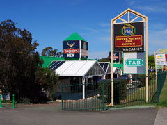 Oaks Hotel - Pubs Adelaide 1