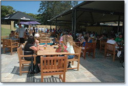 Bateau Bay Hotel - Pubs Adelaide 1