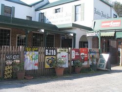 Robin Hood Hotel - Pubs Adelaide 1