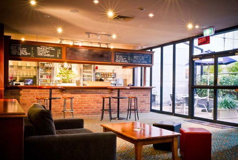 CBD Hotel Newcastle - Pubs Adelaide 0