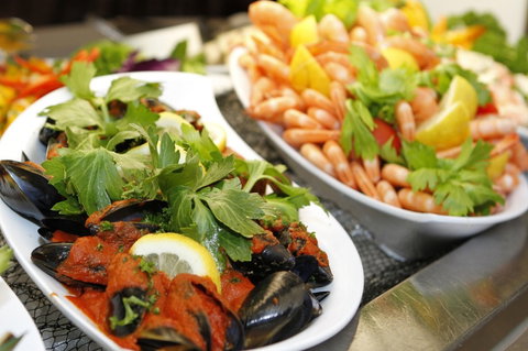 Atrium Garden Restaurant - Pubs Adelaide 0