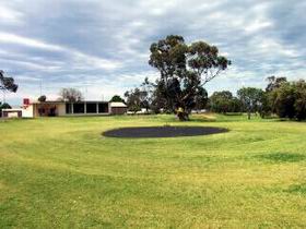 Cleve Golf Club - Pubs Adelaide 0