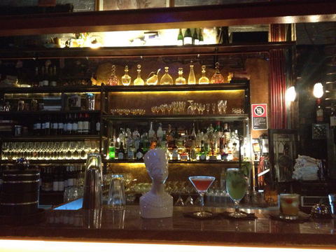 Red Baron's Lounge Bar - Pubs Adelaide 1