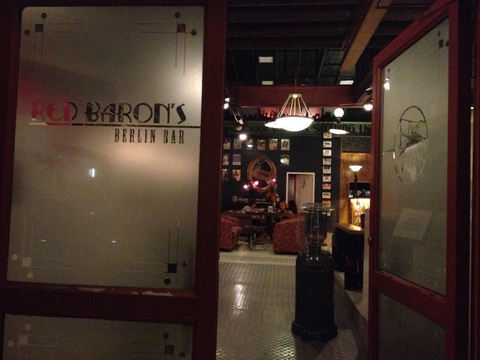 Red Baron's Lounge Bar - Pubs Adelaide 3