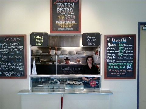 Salamander Tavern - Pubs Adelaide 1