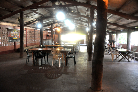 The Bark Hut Inn - Pubs Adelaide 3
