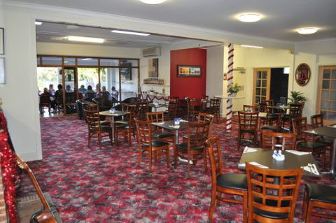Back O' Bourke Motel - Pubs Adelaide 4