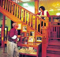 Hotel Corones - Pubs Adelaide