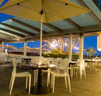 Friday's Riverside - Pubs Adelaide