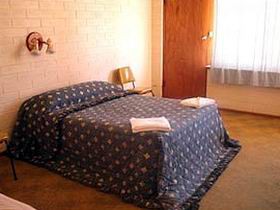 Nullarbor Road House Pty Ltd - Pubs Adelaide 0