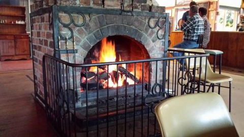 Maidenwell Hotel - Pubs Adelaide 3