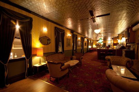 Back Bar Cocktail Lounge & Function Venue - Pubs Adelaide 2