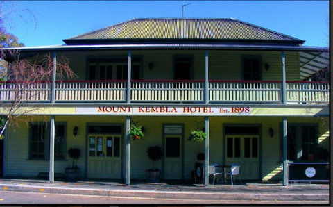M Hotel - Pubs Adelaide 0