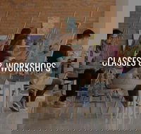 Online live streaming class Make a Dream Catcher with Flowers and Crystal - Pubs Adelaide