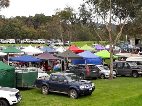 Rotary Club Of Lilydale Craft And Produce Market - Pubs Adelaide 1