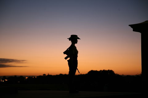 Anzac Day - Fremantle - Pubs Adelaide 1
