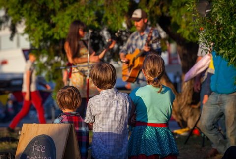 Castlemaine Artists Market - Pubs Adelaide 2