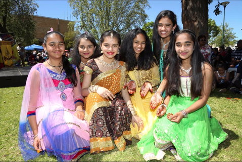 Griffith Spring Fest -  Multicultural Festival - Pubs Adelaide 2
