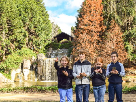 Hunter Valley Gardens Virtual Treasure Trail - Pubs Adelaide 1