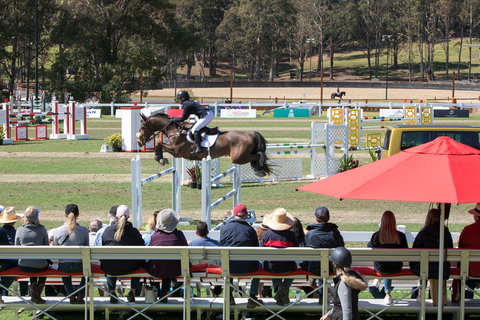 Jumping@Willinga - Pubs Adelaide 0