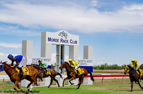 Moree Race Club TAB Race Day - Pubs Adelaide 1