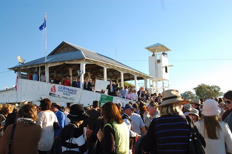 Talmoi Picnic Races - Pubs Adelaide 0