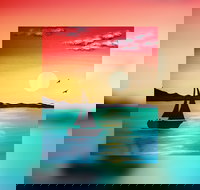 Grab a glass of wine and learn to paint 'Sailboat' - Pubs Adelaide