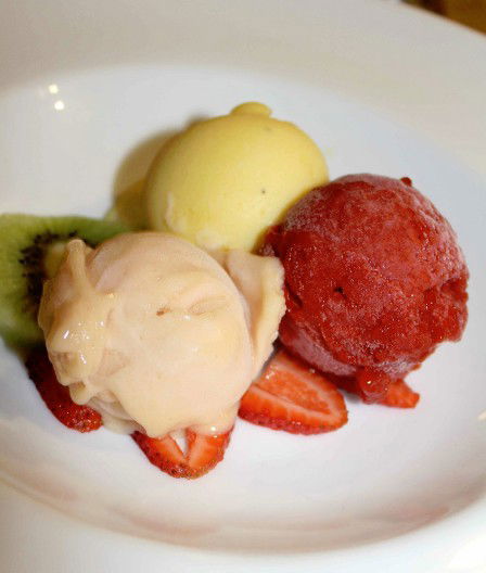 White Water Restaurant - Pubs Adelaide 1