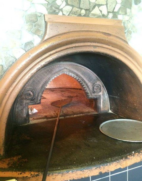 L'Olio Italian Kitchen - Pubs Adelaide 5
