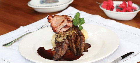 Loong Cheong - Pubs Adelaide 1