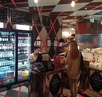 Huxtaburger - Pubs Adelaide