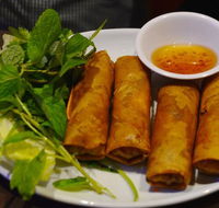 Le's Vietnamese Street Food Restaurant - Pubs Adelaide