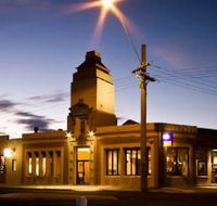 Central Hotel Bistro - Pubs Adelaide