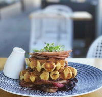 Explorers Restaurant - Pubs Adelaide