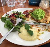 Lake Edge Cafe - Pubs Adelaide